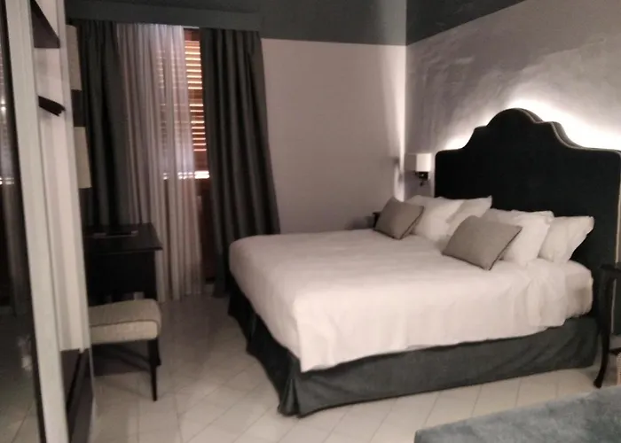 Ξενοδοχείο με διαμερίσματα Luxury Royal