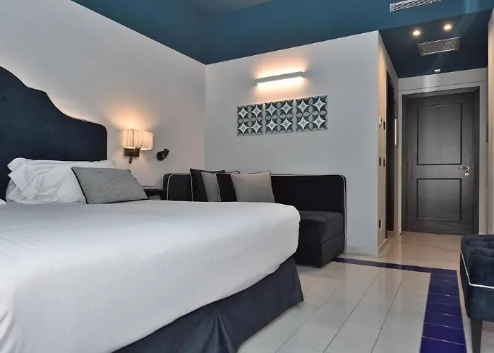 Aparthotel Luxury Royal 4*