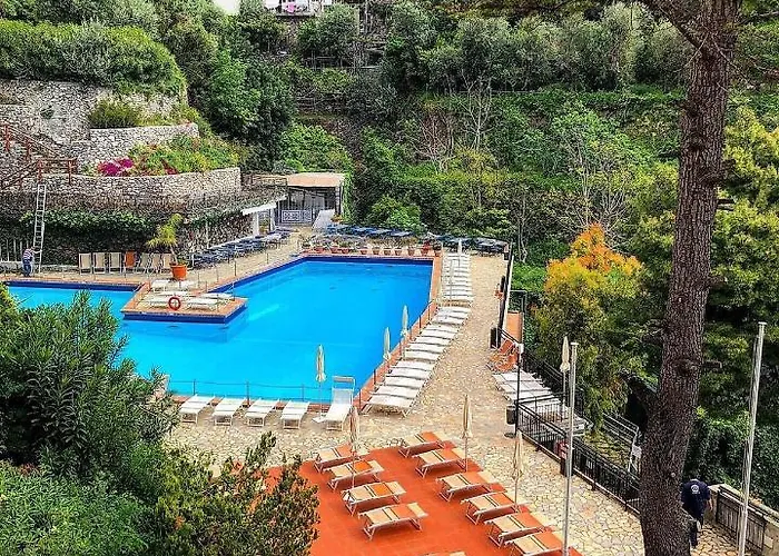 Luxury Royal Апарт-отель 4*