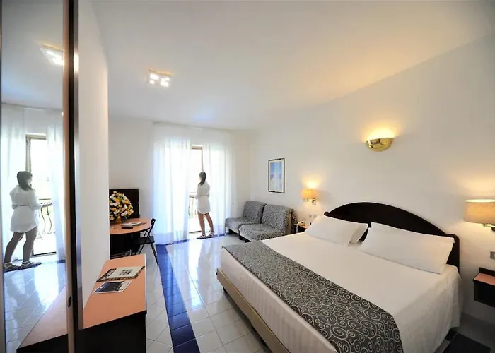 Апарт-отель Luxury Royal 4*